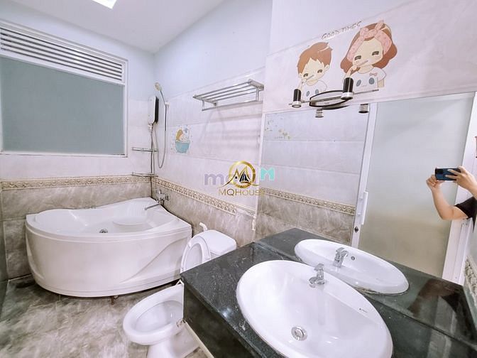 Hình ảnh Mb6623 nạp rút nhanh chóng Cách Mạng Tháng Tám gần Cv Lê Thị Riêng - Ban Công - Bồn Tắm