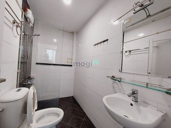 Hình ảnh CHDV STUDIO full nội thất có cửa sổ lớn thoáng mát