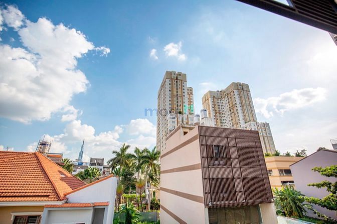 Hình ảnh BAN CÔNG lớn - view cực chill - Ban công rộng
