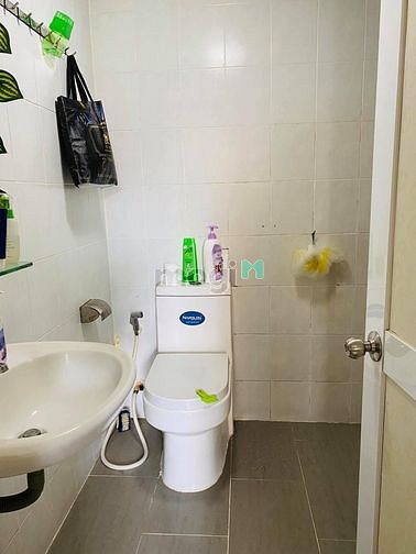 Hình ảnh Cho thuê chung cư bàu cát 2 lô A giá 10tr/ tháng