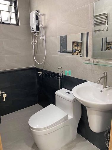 Hình ảnh Gần cầu Ông Lãnh quận 4 - CHDV full nội thất + cửa sổ + ban công
