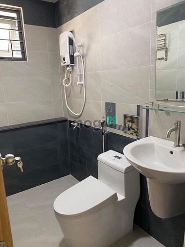 Hình ảnh Gần cầu Ông Lãnh quận 4 - CHDV full nội thất + cửa sổ + ban công