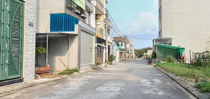 Hình ảnh Kẹt Tiền Bán Gấp Lô Đất Ở Long Trường, Quận 9, SHR. 85m2.