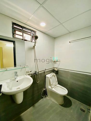 Hình ảnh Căn Hộ View Thoáng mát Mặt Tiền Quận 3
