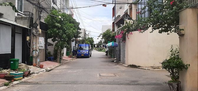Hình ảnh Bán đất dt 60m phường phú Hữu Q9 Giá 3.6 tỷ
