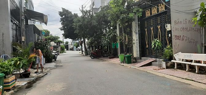 Hình ảnh Bán đất dt 60m phường phú Hữu Q9 Giá 3.6 tỷ