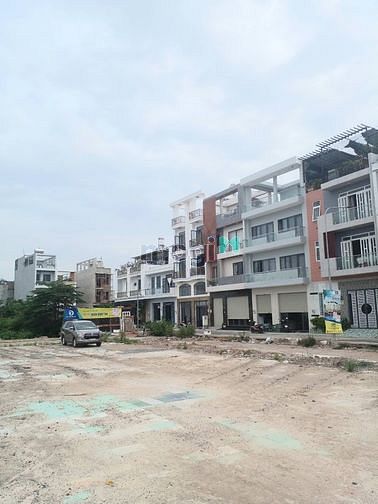 Hình ảnh NGÂN HÀNG VIB thanh lý 10 lô đất bình tân sổ riêng chỉ 2 tỷ  1 nền