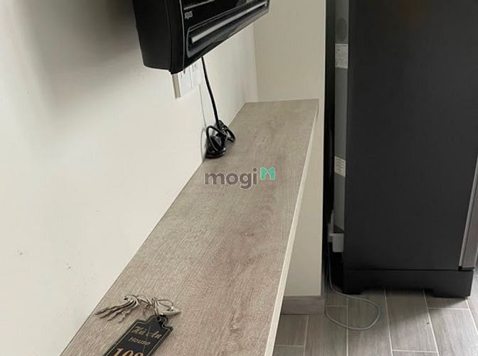 Hình ảnh Mb6623 nạp rút nhanh chóng studio sàn gỗ siêu đẹp ban công tại Trần Quang Diệu Q3