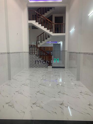 Hình ảnh Nhà 4x18, Lê Văn Quới, BTĐ A, 1 lửng ,2 lầu, 4 phòng ngủ, 5 wc
