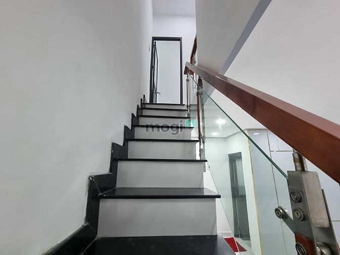 Hình ảnh Cần thanh lí nhà như hình, TÊN LỬA, BÌNH TÂN, CÓ SỔ RIÊNG