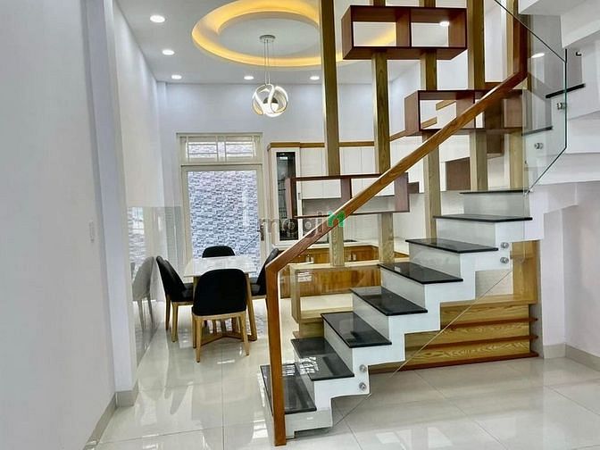 Hình ảnh Siêu phẩm Gò Cát Q9 40m2 2tỷ050 SHR