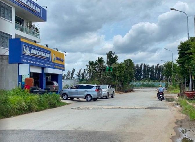 Hình ảnh Sang lại lô đất 100m2 mặt tiền Trần Não - Quận 2. Đường 12m, sổ riêng