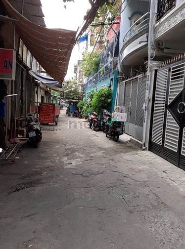 Hình ảnh Bán nhà hẻm cấp 4 gác lửng tại Q.Tân Phú