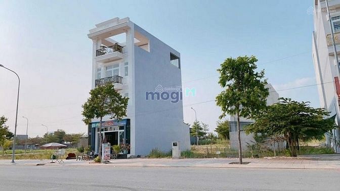 Hình ảnh Lô đất ngay Trần Hưng Đạo, P6, Q5, sổ riêng, gần chợ ,giá chỉ 3,5 tỷ
