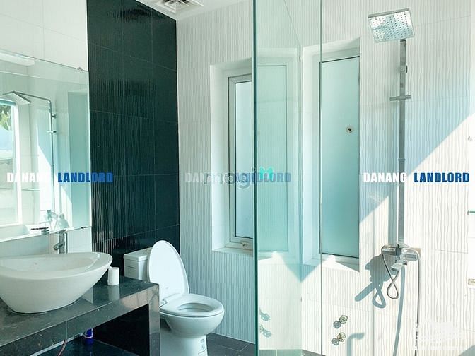 Hình ảnh Biệt thự 6PN gần biển Mỹ Khê - B428