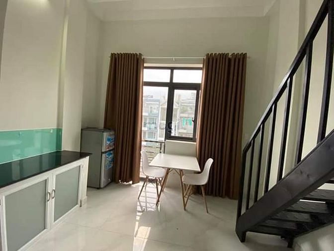Hình ảnh Duplex ban công full nội thất gần đh TĐT, NTT, Rmit