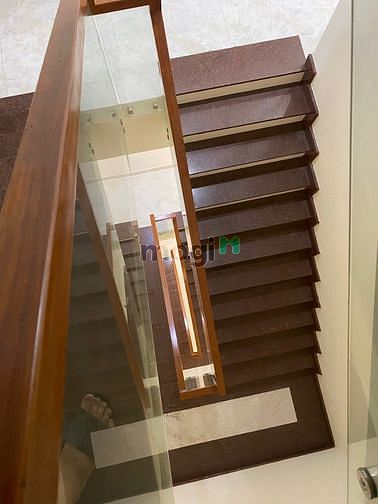 Hình ảnh Cho thuê nhà mặt tiền quận 10 gấp
