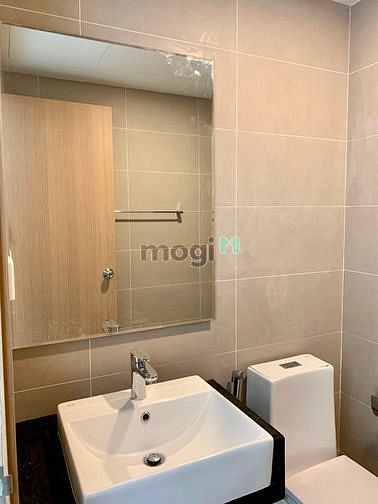 Hình ảnh Sunrise CityView Giá Siêu Sốc Nhà Rèm Máy Lạnh 38m2 1Wc