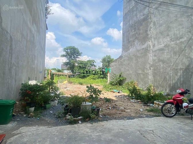 Hình ảnh Cần Bán Đất Hiệp Bình Phước Thủ Đức Dt 100m2 Giá 2,9 tỷ Sổ Hồng Riêng