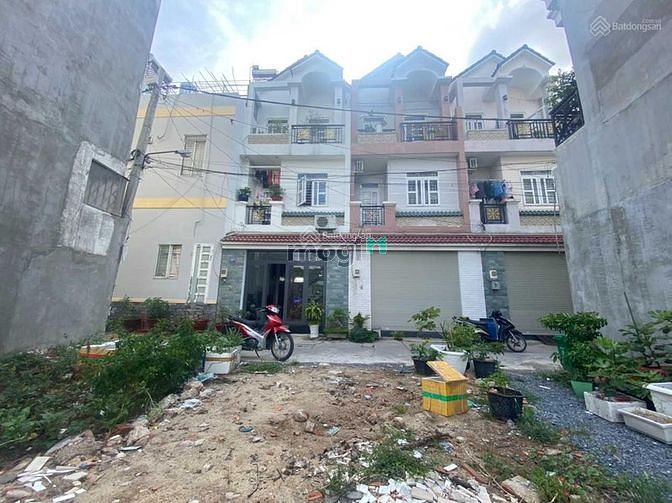Hình ảnh Cần Bán Đất Hiệp Bình Phước Thủ Đức Dt 100m2 Giá 2,9 tỷ Sổ Hồng Riêng