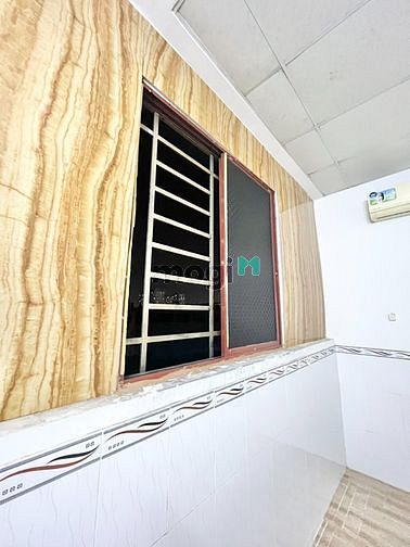 Hình ảnh Phòng trọ cửa sổ lớn có máy lạnh - Tô Hiệu