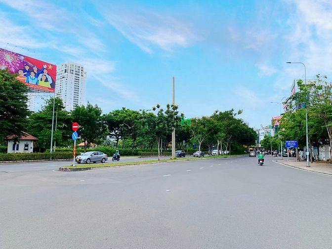 Hình ảnh Đất MT Trần Não (11.39m x 52m) XD Hầm/7Tầng lề đường 12m Giá: 175 Tỷ