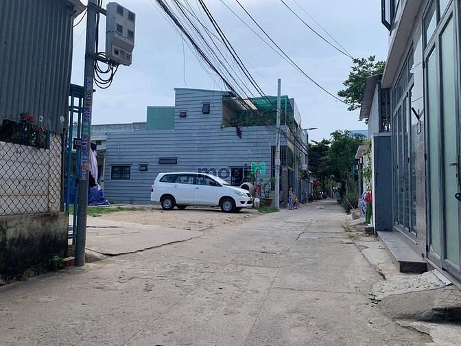 Hình ảnh Bán đất kiệt oto đậu 500 Tôn Đản