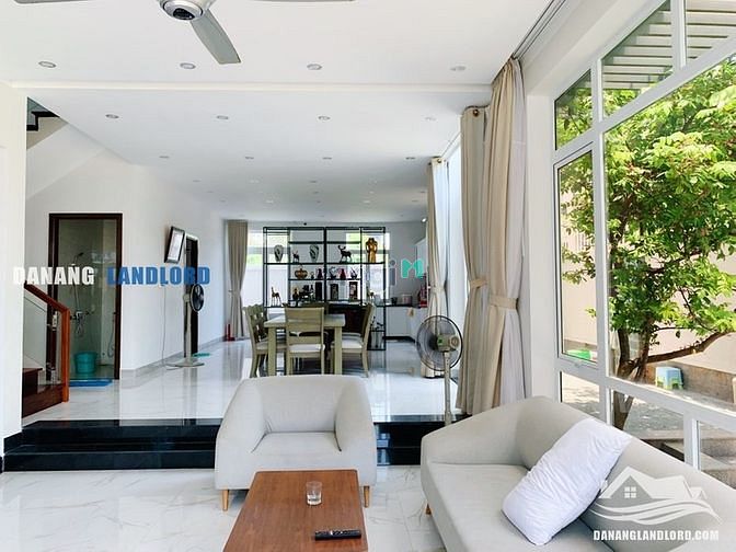 Hình ảnh Villa 6 phòng ngủ gần biển Phạm Văn Đồng - B550