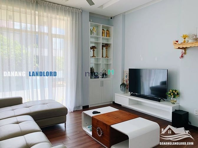 Hình ảnh Villa 6 phòng ngủ gần biển Phạm Văn Đồng - B550