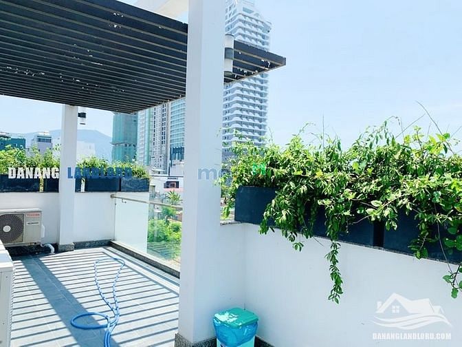 Hình ảnh Villa 6 phòng ngủ gần biển Phạm Văn Đồng - B550