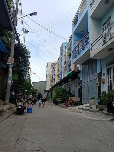 Hình ảnh HXH có lề - Chiến Lược BTĐ.A - DT: 52m2 - 1T1L
