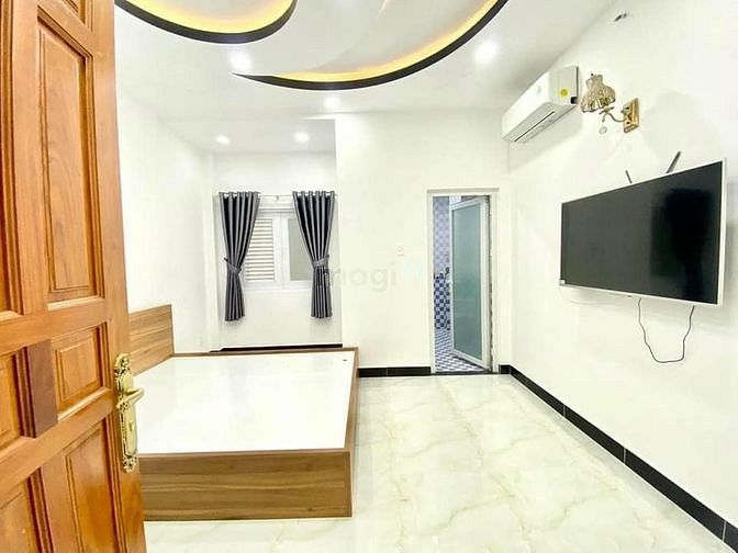 Hình ảnh Siêu siêu phẩm Mặt tiền nhựa 16M- Xe Container tránh