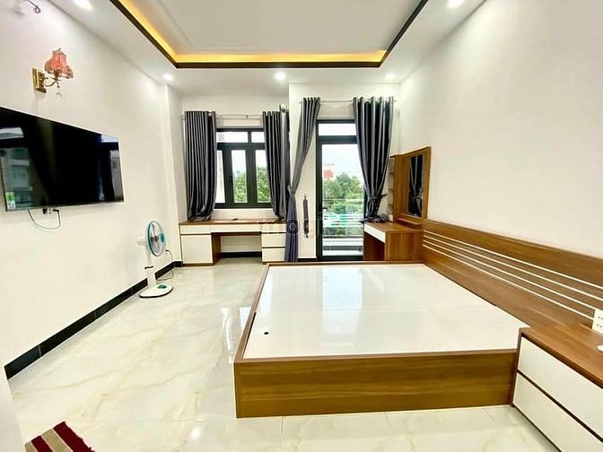 Hình ảnh Siêu siêu phẩm Mặt tiền nhựa 16M- Xe Container tránh