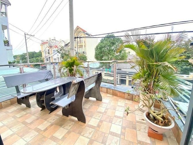 Hình ảnh Siêu siêu phẩm Mặt tiền nhựa 16M- Xe Container tránh