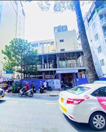 Hình ảnh Góc 2 mặt tiền quận 1 nhà đang xây dựng