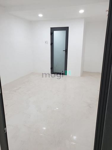Hình ảnh Cho thuê nhà mới xây 504/3A Cách Mạng Tháng 8, P11,Quận 3