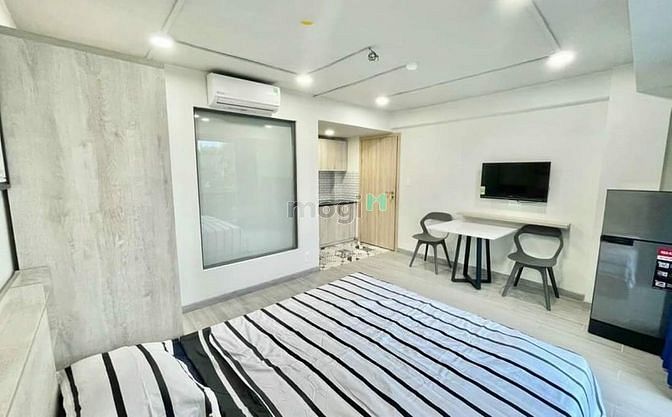 Hình ảnh CHDV dạng Studio ban công, nội thất sang trọng, view cây xanh Q3