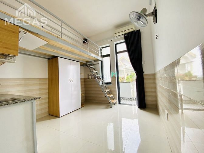 Hình ảnh Phòng ban công riêng, có gác, đường Phạm Văn Chiêu