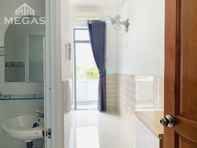 Hình ảnh Phòng ban công riêng, có gác, đường Phạm Văn Chiêu
