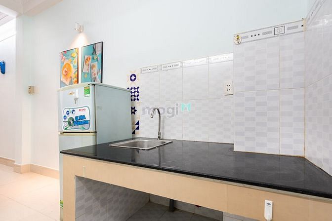 Hình ảnh Ban công 30m2 full nt ngay gần chợ Bà Chiểu