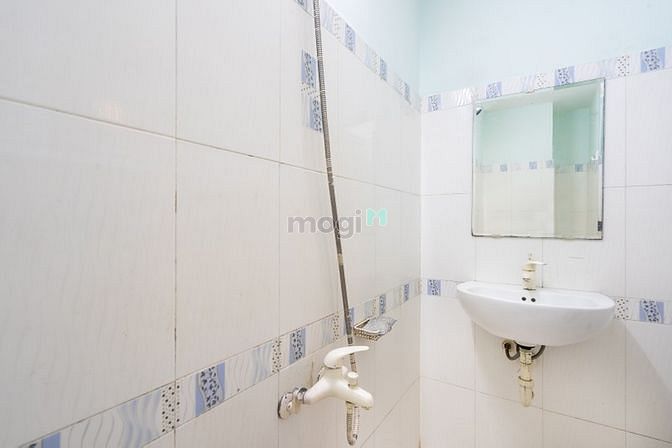 Hình ảnh Ban công 30m2 full nt ngay gần chợ Bà Chiểu