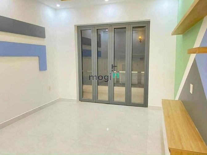 Hình ảnh Nhà mới xây đường BÙI HỮU NGHĨA Q5