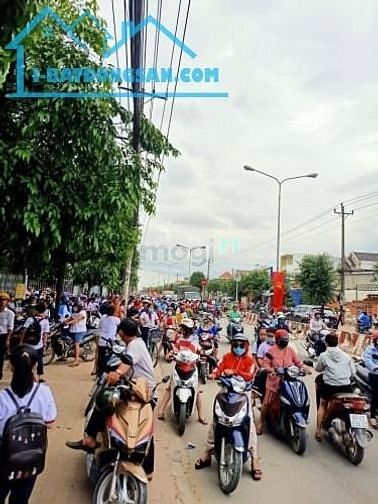 Hình ảnh 300m2 đường 16m full thổ cư dân kín sổ hồng xay dựng tự do