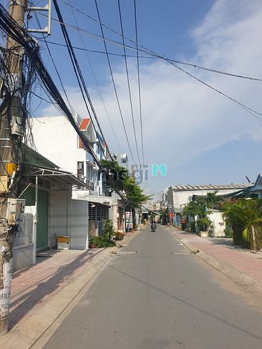 Hình ảnh Bán đất MT kinh doanh Thủ Đức ngay Phở Quỳnh Trâm, DT 4.26x28m- 8,2 Tỷ