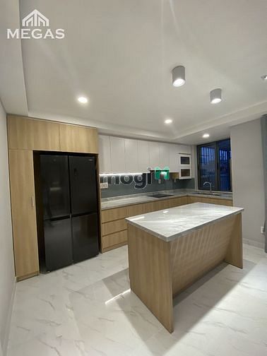 Hình ảnh PentHouse mới xây full new Chu Văn An