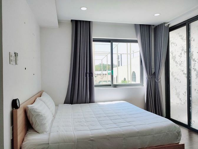 Hình ảnh CHDV FULL nội thất - ban công cửa sổ lớn thoáng mát - sát xa lộ HN