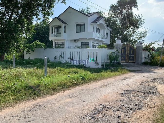 Hình ảnh Chính chủ cần bán gấp 222m2 gò dầu