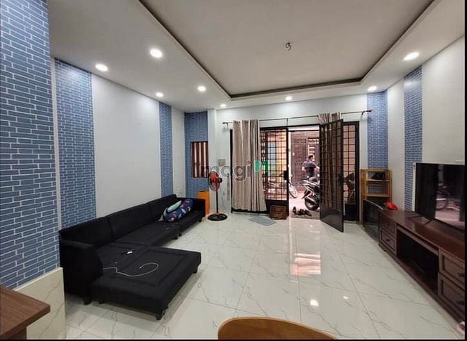 Hình ảnh Cô 8 bán nhà Đ.Bông Sao p.5 Q.8 50m2 SHR