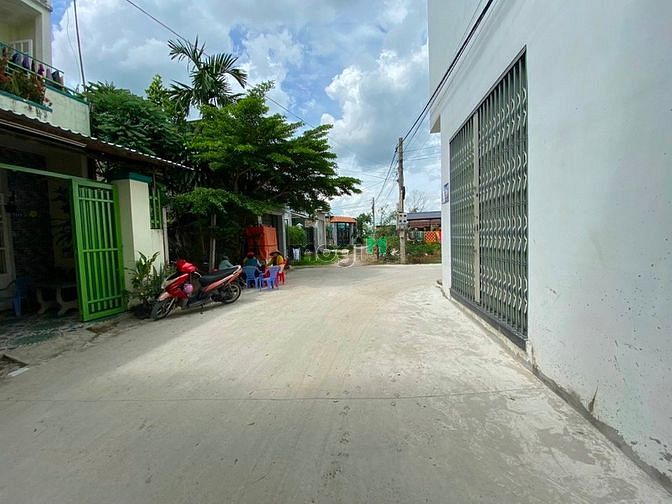 Hình ảnh Bán Gấp Nền sẵn xã Long Trạch 88m2 Full TC SHr Thương Lượng Nhẹ