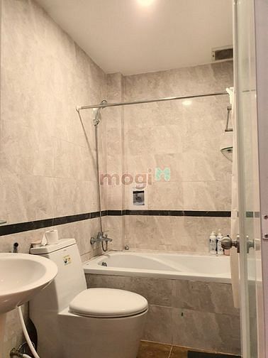 Hình ảnh Sang gấp nhà chdv 6x15m 4L Quận 1